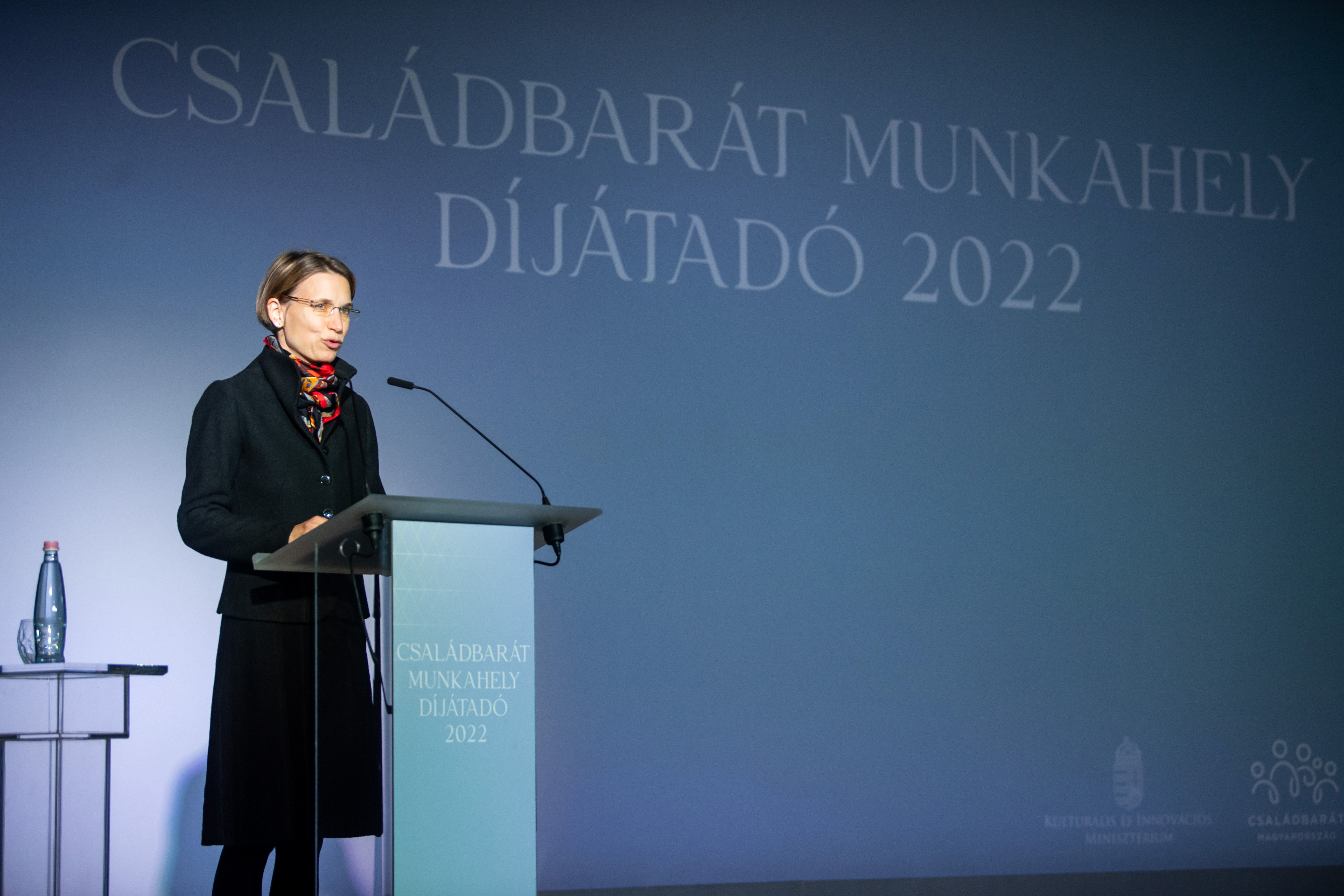 "Szülessenek meg a vágyott gyerekek!"