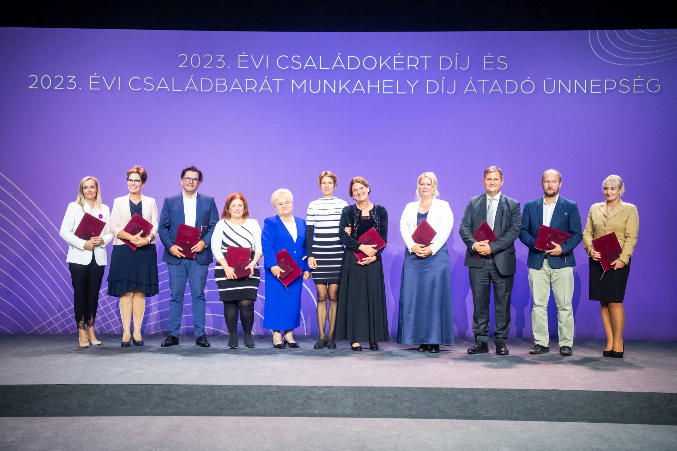 Átadták az idei Családokért díjakat és Családbarát munkahely díjakat