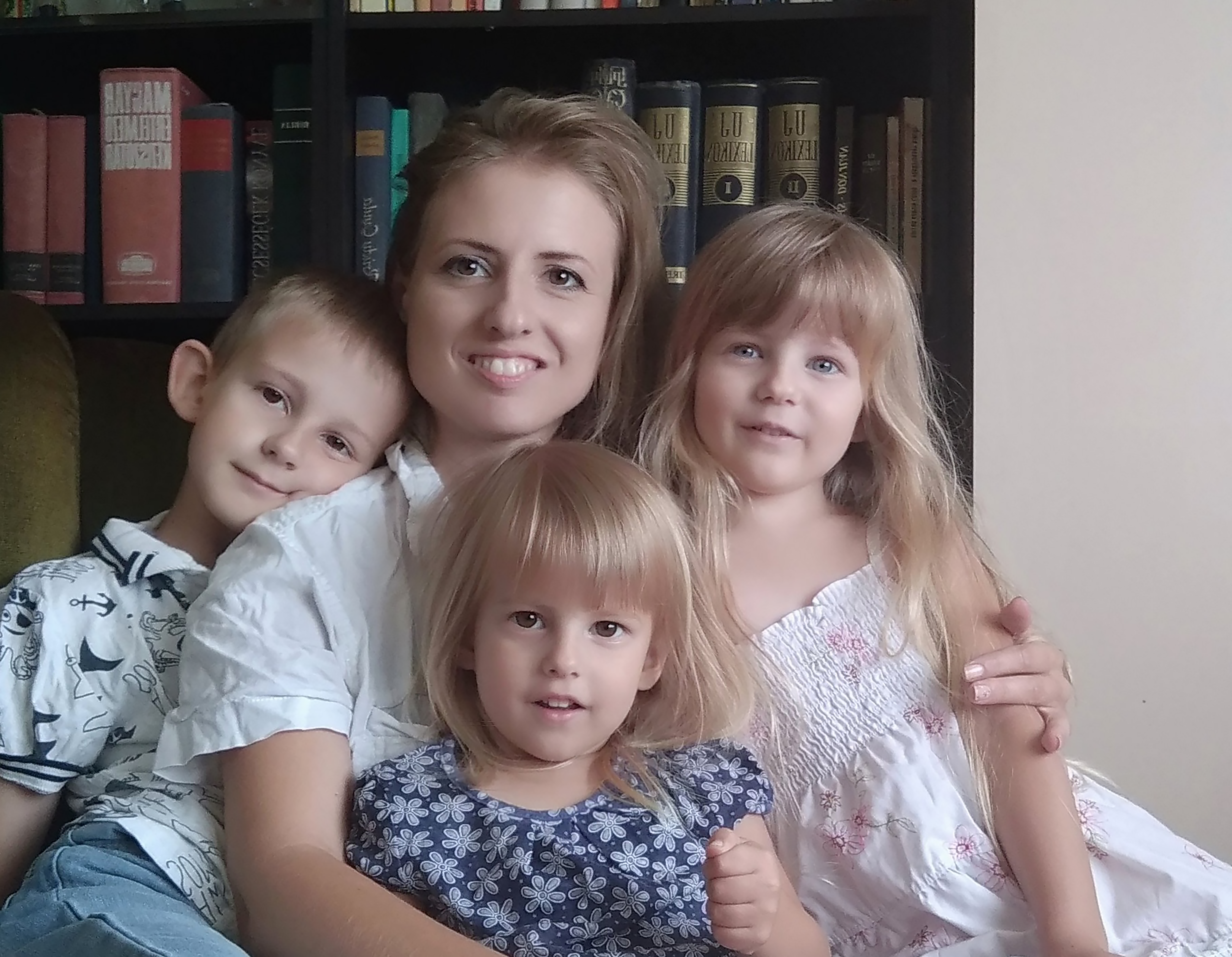 „A mesék éjjel születnek”