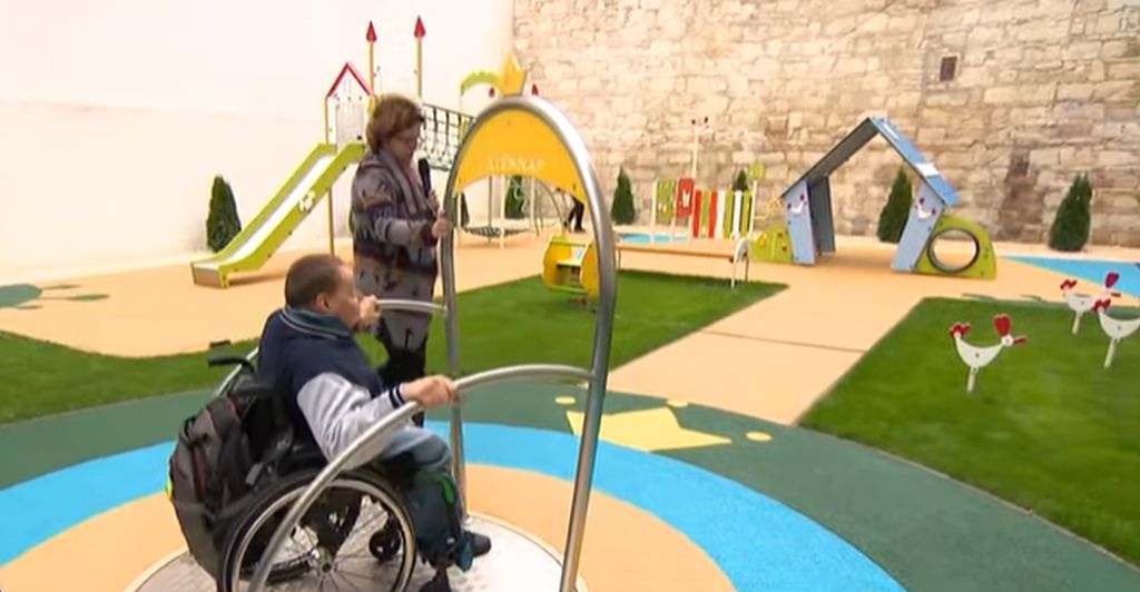 Újabb befogadó játszótér várja a gyerekeket