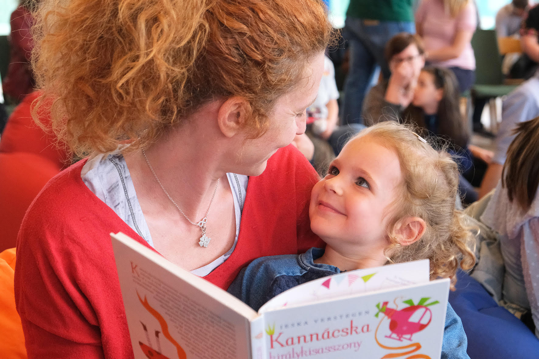 Mesevilág: hagyjuk magunkat elvarázsolni!