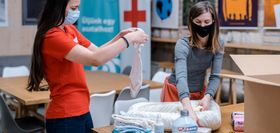 Folytatódik a MOME és a Magyar Vöröskereszt Baba Pakk akciója