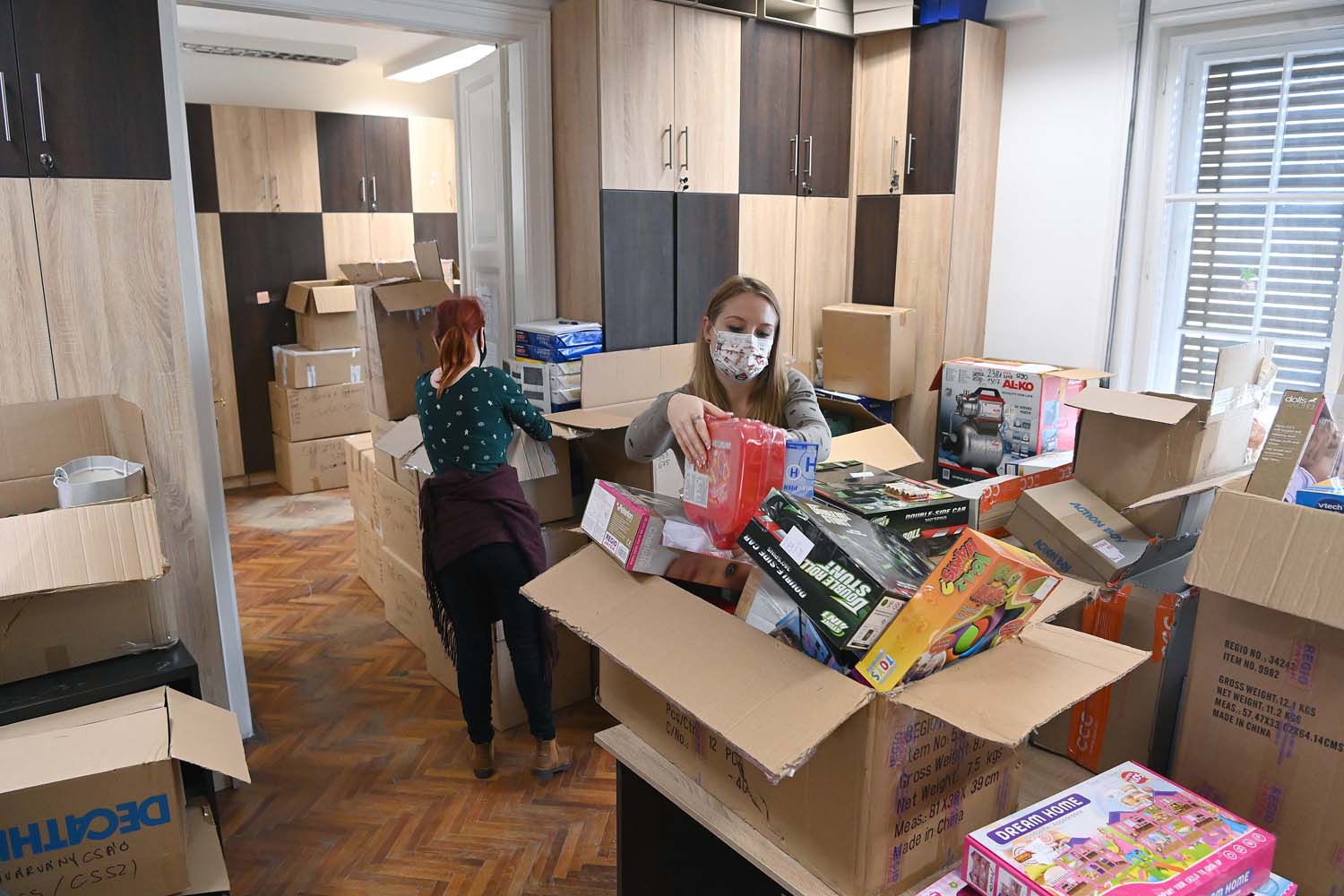 3 ezer rászoruló családnak gyűjtenek tartós élelmiszereket, tisztító- és tisztálkodási szereket