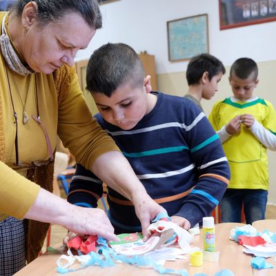 A családügyi intézkedések segítik a roma családok előrelépését