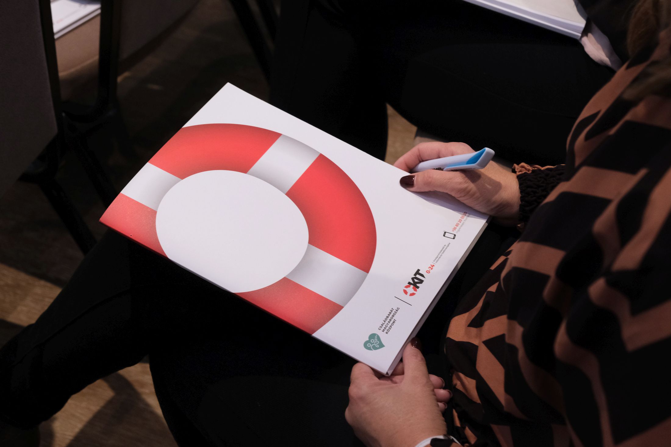 Országos Kríziskezelő és Információs Telefonszolgálat (OKIT)